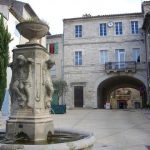Fontaine mairie Barjac